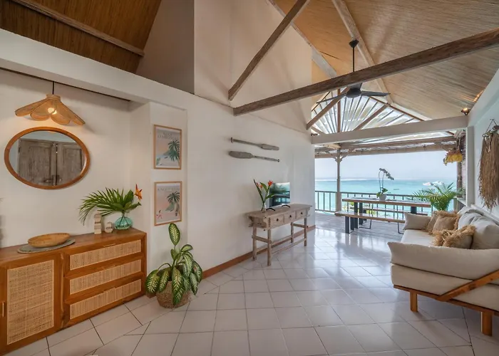 Villa Aman - Oceanfront
